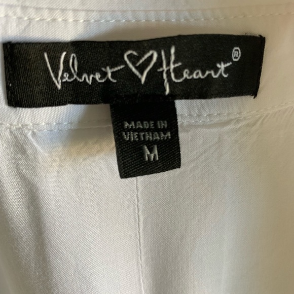 Velvet Heart White Tunic (M) - Picture 3 of 4